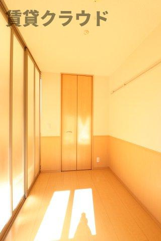 フェリシタ ドゥジェームの寝室|寝室にいかがでしょうか