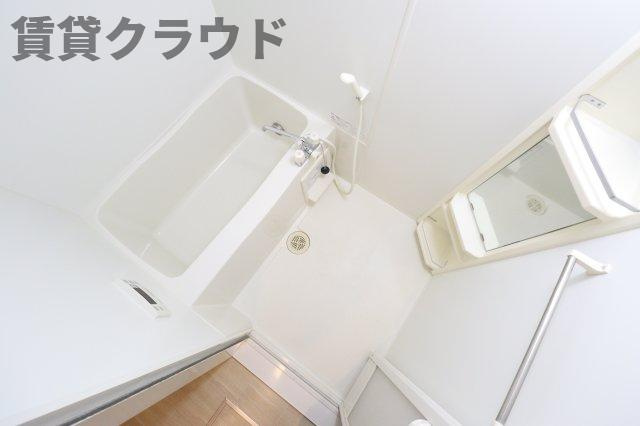 フェリシタ ドゥジェームの浴室|日々の疲れを癒すお風呂付です