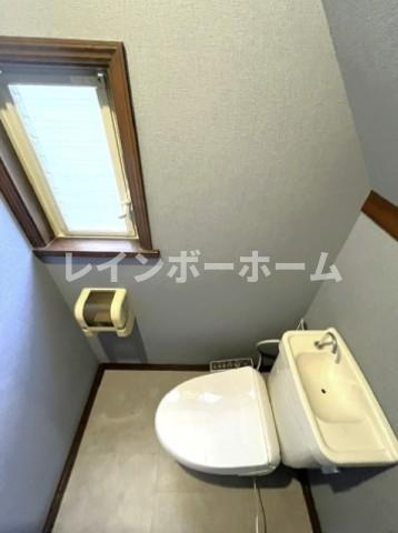 川越市古市場戸建のトイレ