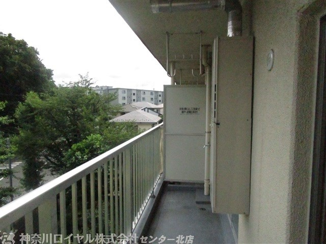 【バルコニー】