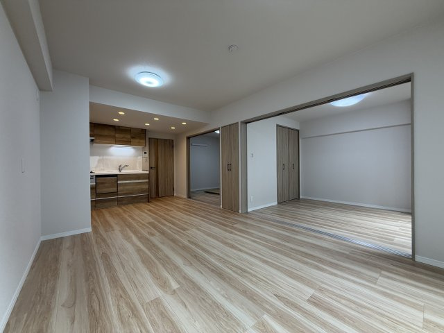 武蔵野市境１丁目の中古マンションの居間・リビング