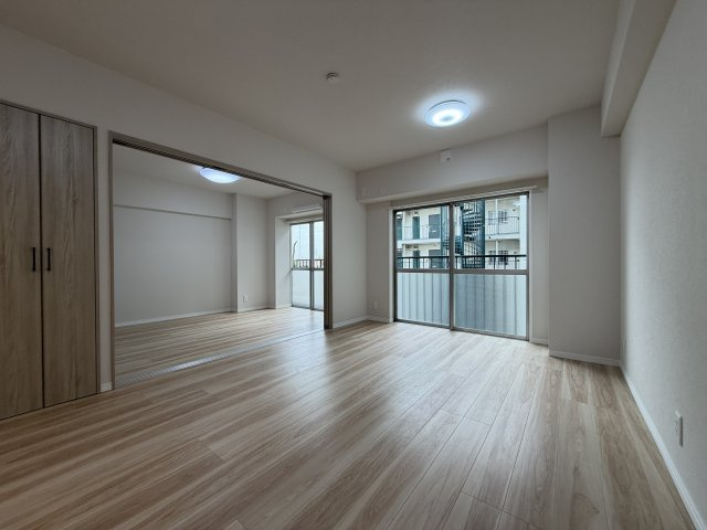 武蔵野市境１丁目の中古マンションの居間・リビング