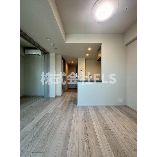新宿区西新宿７丁目の賃貸マンションの居間・リビング