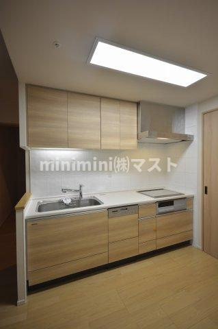 大阪市西区江之子島２丁目の賃貸マンションのキッチン