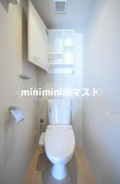 大阪市西区江之子島２丁目の賃貸マンションのトイレ