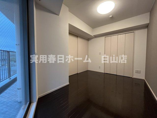 【寝室】