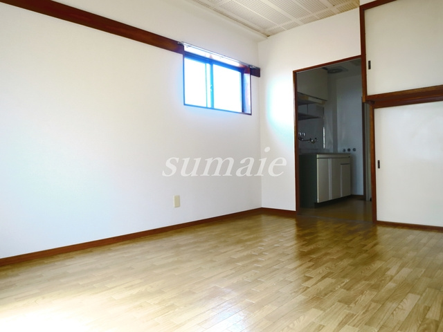 十条ベルクハイムの居間・リビング|明るいお部屋です！