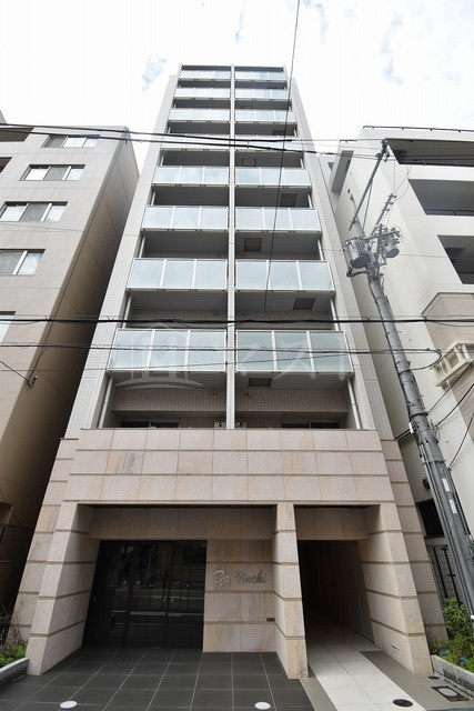 大阪市西区立売堀３丁目の賃貸マンションの外観