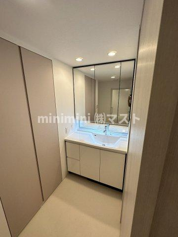 大阪市西区南堀江３丁目の賃貸マンションの洗面所