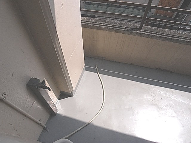 本町ビルのバルコニー