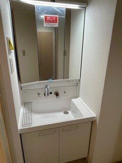 ソルレヴェンテ梅田の洗面所