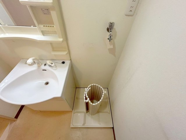 ヴェリテ新大阪の洗面所