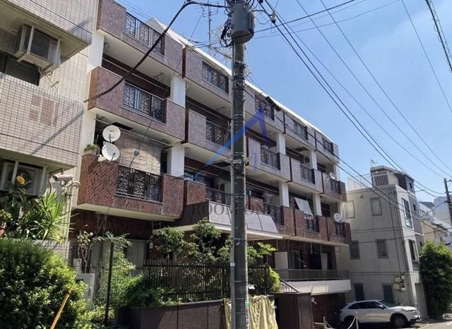 栄マンション