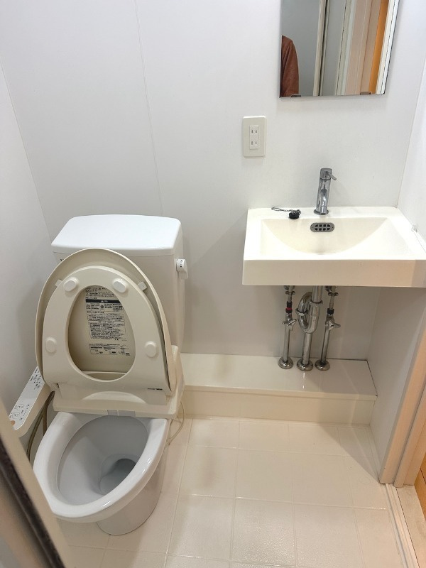 調布市布田３丁目の賃貸マンションのトイレ