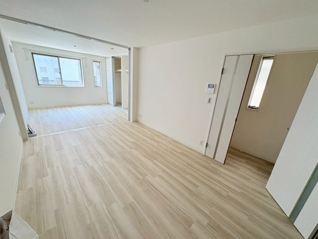 神戸市東灘区田中町４丁目のアパートの居間・リビング