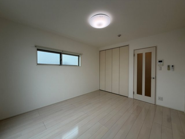 神戸市東灘区住吉宮町５丁目のアパートの居間・リビング
