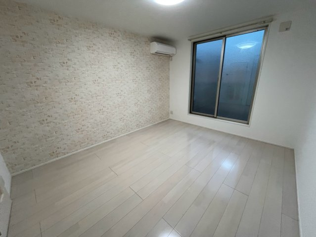 神戸市東灘区住吉宮町５丁目のアパートの居間・リビング