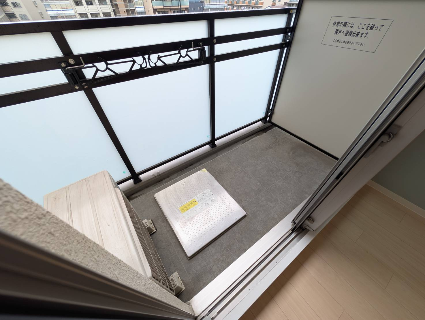 神戸市東灘区深江本町３丁目の賃貸マンションのバルコニー