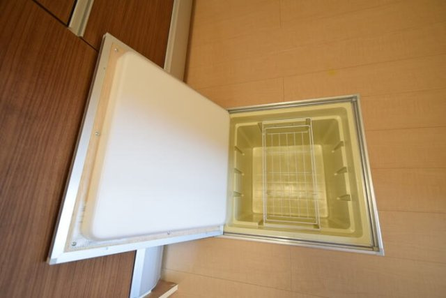 神戸市東灘区森南町３丁目のアパートの収納