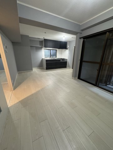 神戸市中央区生田町３丁目の賃貸マンションの居間・リビング