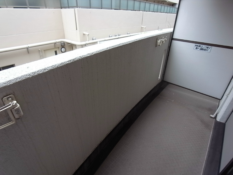 神戸市東灘区本庄町１丁目の賃貸マンションのバルコニー