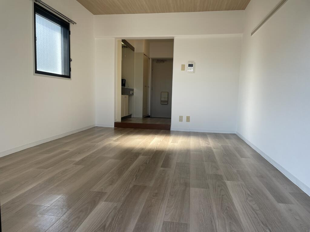 神戸市東灘区本庄町１丁目の賃貸マンションの居間・リビング