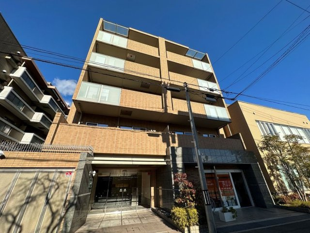 芦屋市大原町の賃貸マンションの外観