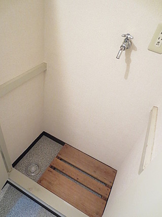 神戸市東灘区魚崎南町８丁目の賃貸マンションの洗面所