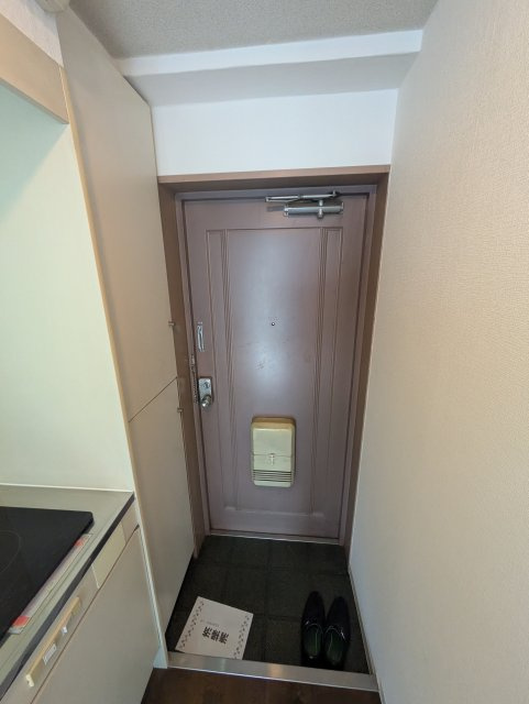 芦屋市浜町の賃貸マンションの玄関