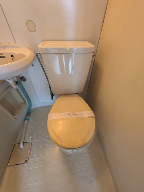 芦屋市浜町の賃貸マンションのトイレ