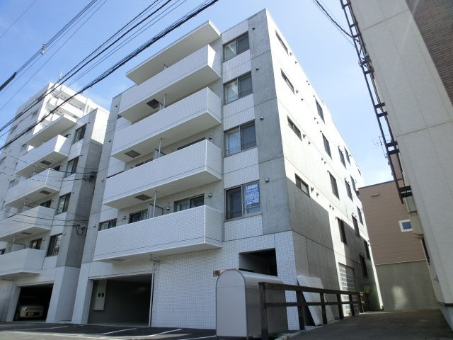 グランディールＮ２１　ＷＥＳＴ