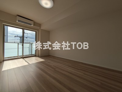 【居間・リビング】 | ヴァローレ喜多見 | 8.6帖