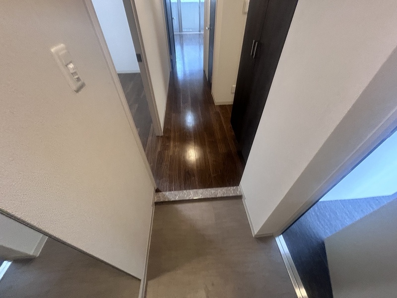 ベルンガーデン上本町の玄関