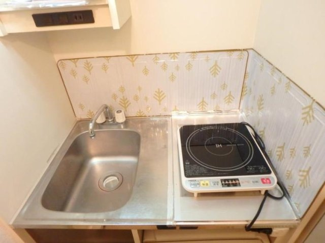 日神パレス永福町のキッチン|コンパクトなキッチンで掃除もラクラク