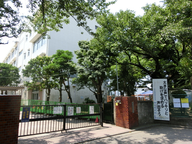 ルミエール・アイユーＣ棟のその他|原小学校