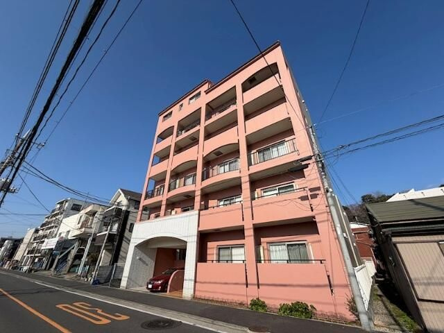 ヴィラージュ横浜の外観