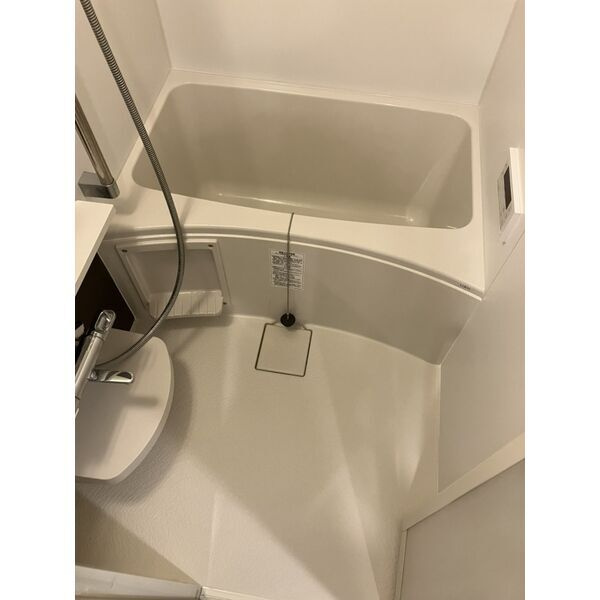 エステムコート梅田・茶屋町IIIネクスタの浴室