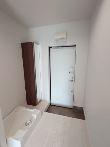 ベストみずほ台の玄関|収納もある玄関です