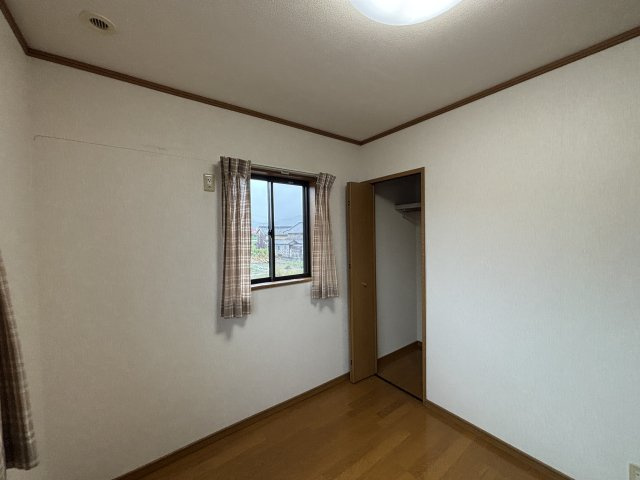 神辺町徳田　リフォーム住宅の洋室