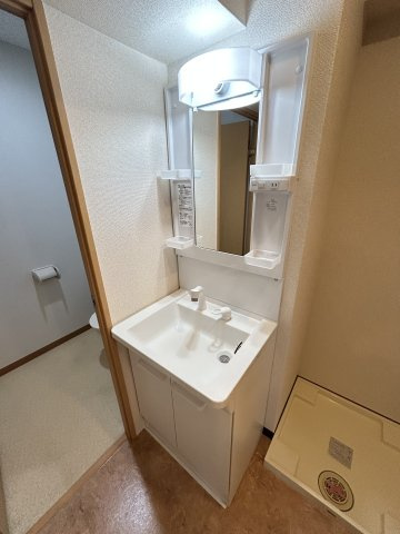 J・AWAZAの洗面所