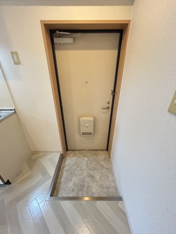 J・AWAZAの玄関