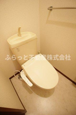 スピカハイツのトイレ|落ち着いたトイレです
