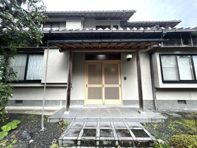 【外観】 | 八瀬秋元町　中古戸建　【南庭・４台駐車可】