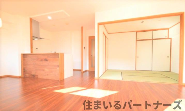 エバーライフネアシティ久留米弐番館の居間・リビング|リビングです
