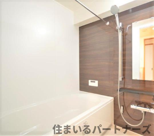 エバーライフネアシティ久留米弐番館の浴室|コンパクトで使いやすいお風呂です