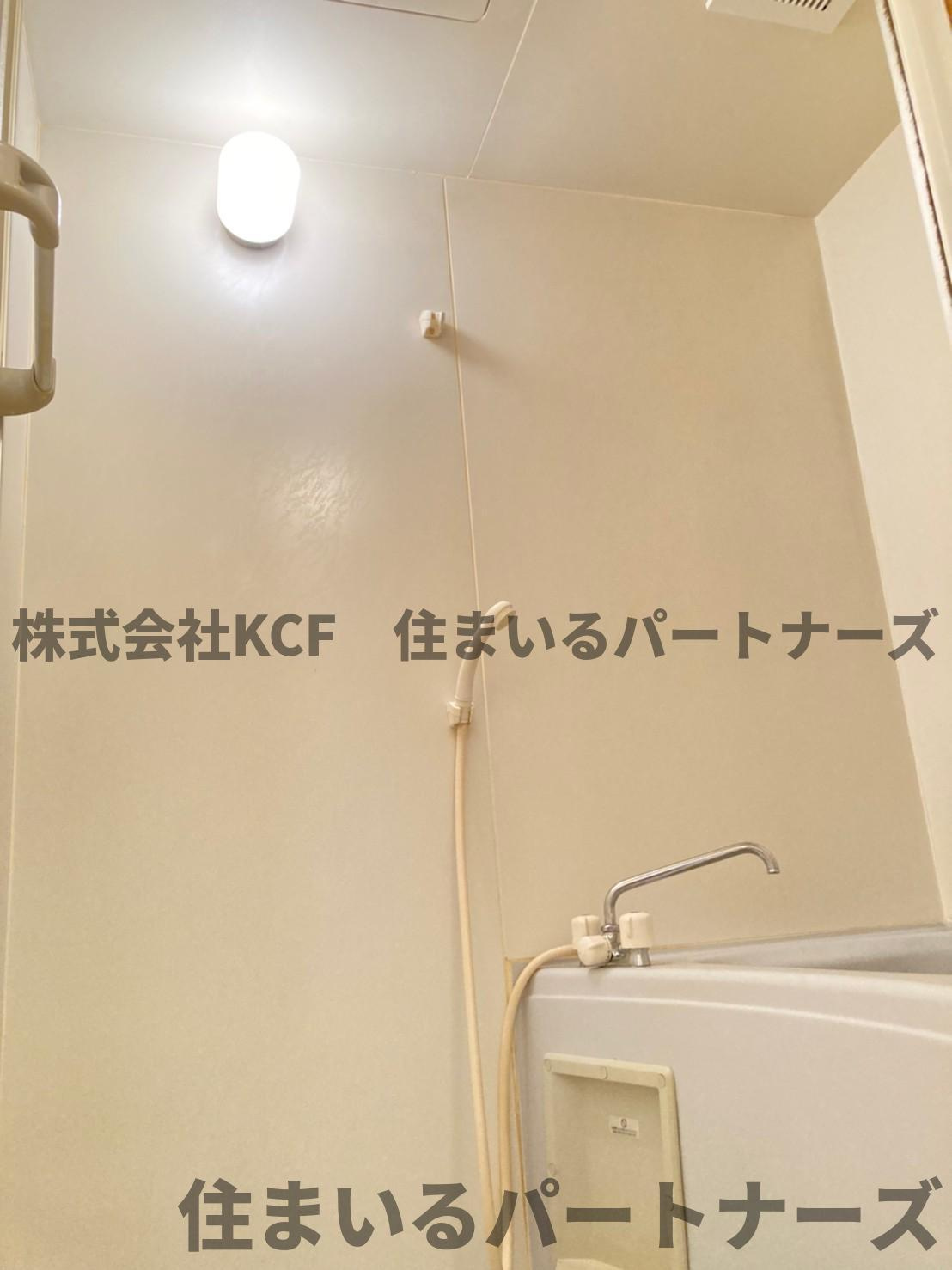 コーポコーワの浴室|落ち着いた空間のお風呂です