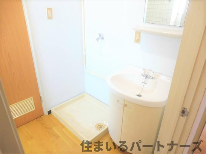 翠水ビルの独立洗面台|独立洗面台、朝の身支度には欠かせません