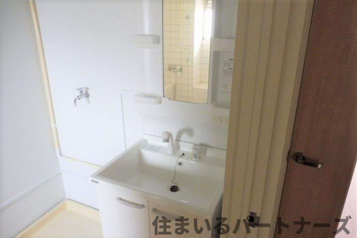 翠水ビルの洗面所|忙しい朝には欠かせない洗面所です