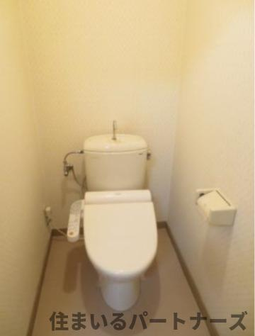 石村ビルのトイレ|清潔感のあるトイレです