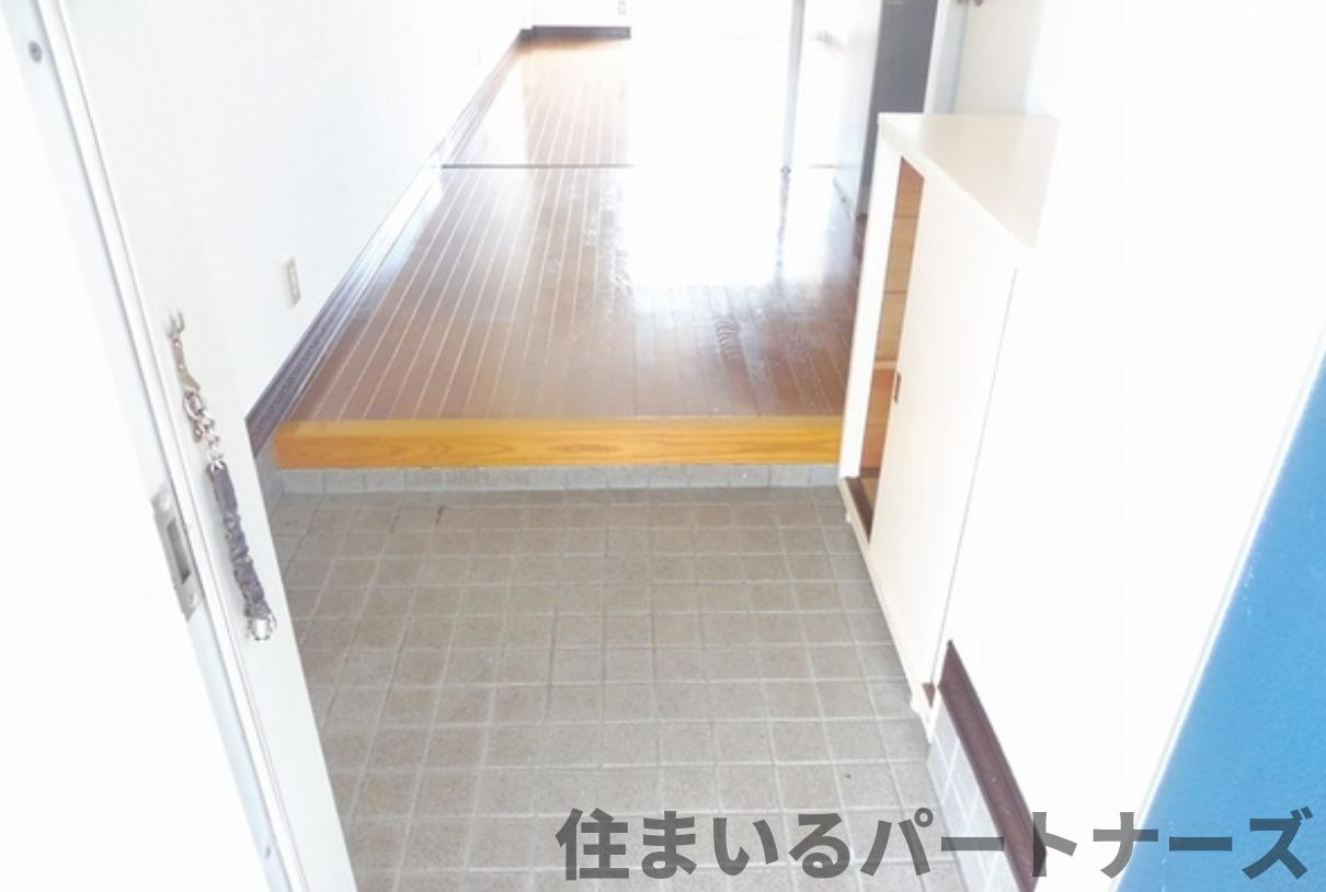 プチクローバーⅡの玄関|ゆったりとした玄関です